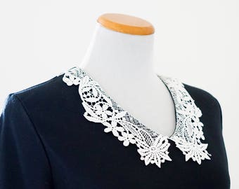 80s Lace Collared Long Sleeve Top / Vintage Lace Collared Blouse / Vintage Clothing / 80s Clothing / 80s Blouse / Vintage White Lace Collar