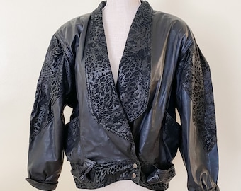 Chaqueta de cuero de los años 90 / Chaqueta de cuero vintage / Chaqueta de los 90 / Ropa vintage / Ropa de los 90 / Bomber de cuero / Chaqueta de cuero para mujeres