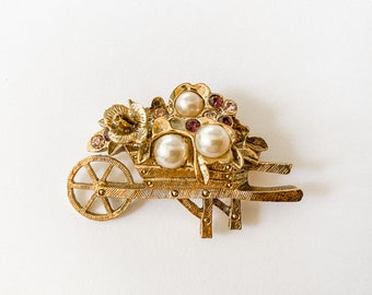 Vintage Rhinestone and Pearl Wheelbarrow of Flowers Brooch / Gold Faux Pearl Brooch / Vintage Brooch / Vintage Pins/ Vintage Jewelry