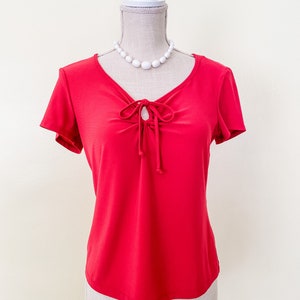 Vintage David Wayne Keyhole Top / 90s Clothing / Fuchsia Red Stretch Top / Vintage Clothing / Vintage Blouse image 1