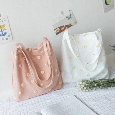Retro Aesthetic Embroidered Daisy Tote Bag