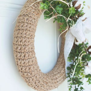 PDF Crochet Pattern for the Farmhouse Jute Wreath