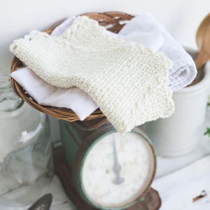 PDF Crochet Pattern for the Farmhouse-Inspired Washcloth