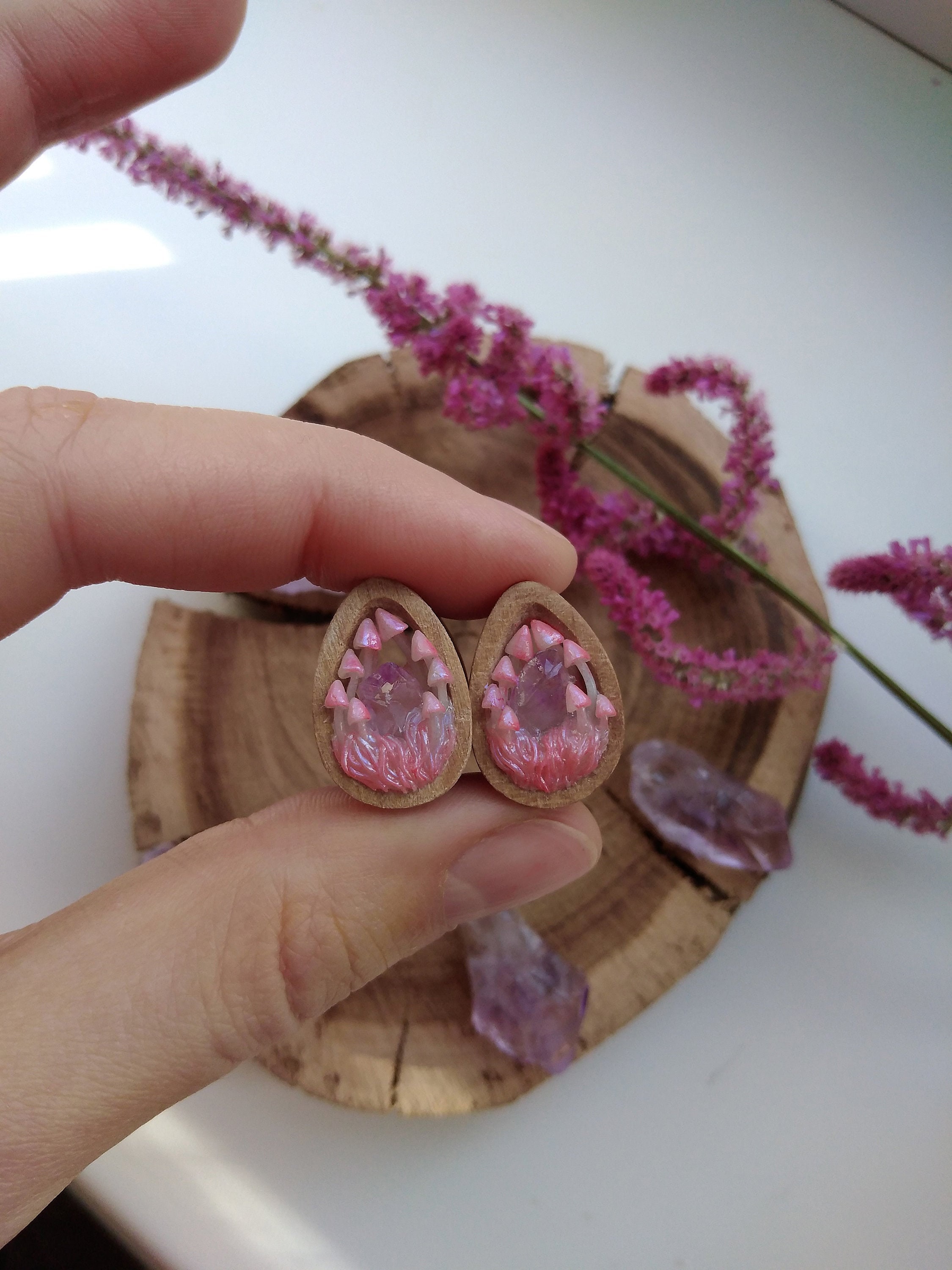 Mushroom ear plugs. Crystal plugs. Plugs and tunnels. Amethyst plugs. Mushroom plugs. 50mm plugs, 32mm plugs