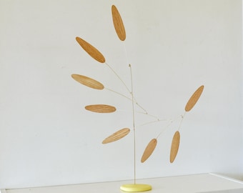 Standing kinetic mobile. Mid-Century Modern tabletop sculpture. Abstract coffee table decor