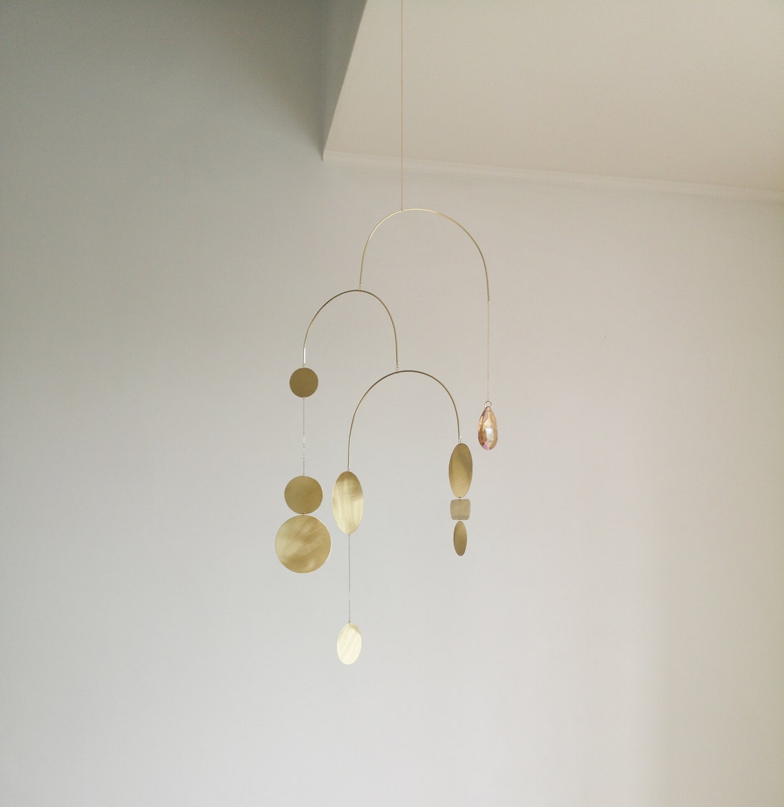 Mobile en laiton cinétique. Sculpture en plein air suspendue. Etsy