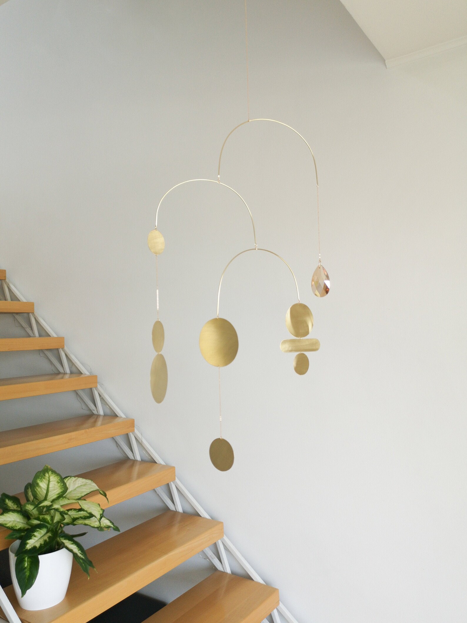 Mobile en laiton cinétique. Sculpture en plein air suspendue. Etsy