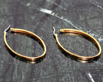 OVAL HOOP Earring