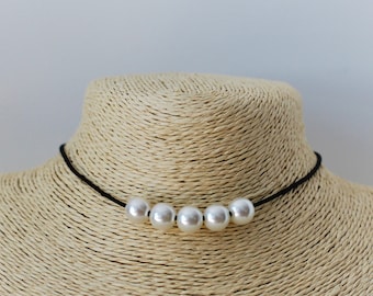 FAUX PEARL LINED Choker, Pearl Choker, Pearl necklace, Simple Pearl Choker