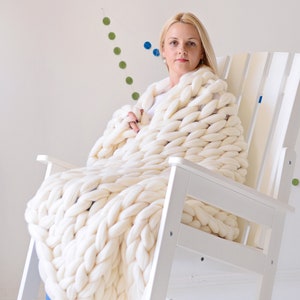 Wool Blanket 7 Year Anniversary Gift for Her, Luxury 7th Wedding Anniversary Present for Wife, Soft Merino Wool Throw for Christmas Birthday