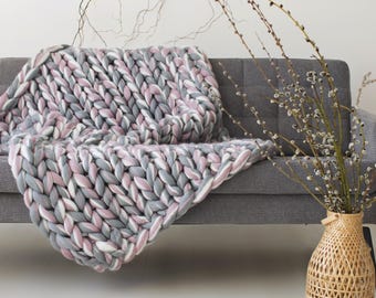Braided Wool Blanket Made from 100% Natural Wool, Big and Chunky Throw - Best Gift Idea for all Occasions: Christmas, Birthday, Anniversary