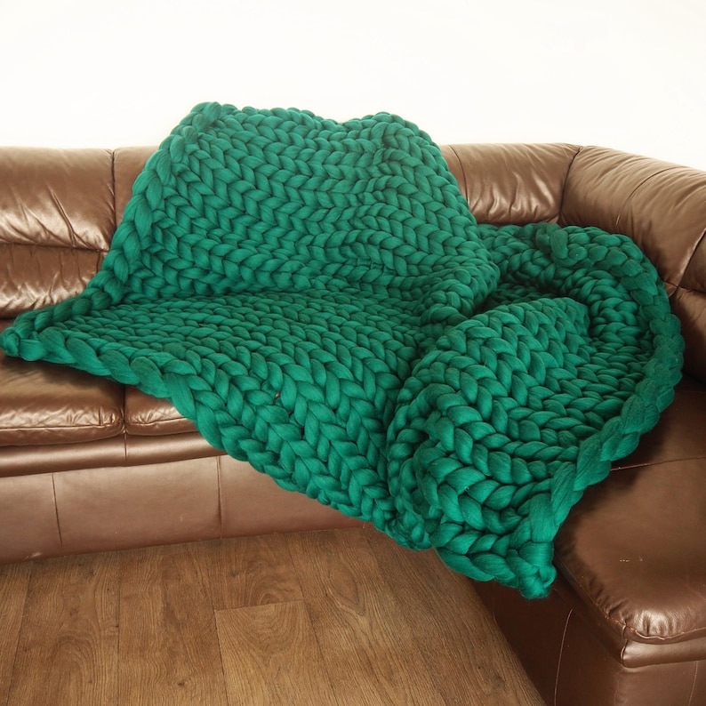 Luxury Blanket Made from 100% Natural Merino Wool, Super Soft Cozy & Warm Present Emerald