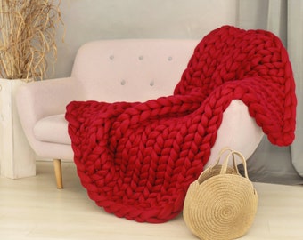 Red Wool Blanket, Chunky Red Blanket, Red Wool Throw, Red Chunky Handknit Blanket, Red Knit Blanket, Merino Wool, Handmade, Arm Knit, Giant