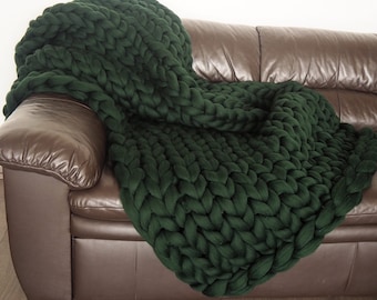 Olivgrüne Decke, Waldgrüne Decke, Grüne Decke, Grüne Decke fürs Bett, Dunkelgrüne Decke, Merinowolle, Chunky Knit Handmade