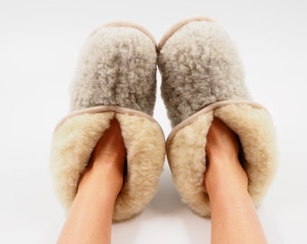 Women's Slippers in gray beige brown, lightweight & natural sheeps wool, Handmade woolen footwear for cold feet, Warm gift for girlfriend