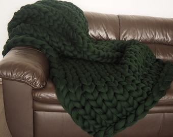 Green Blanket, Chunky Knit Blanket, Green, Throw, Green Throw Blanket, Wool Anniversary Gift for Her, Wool Gifts Christmas for a Family