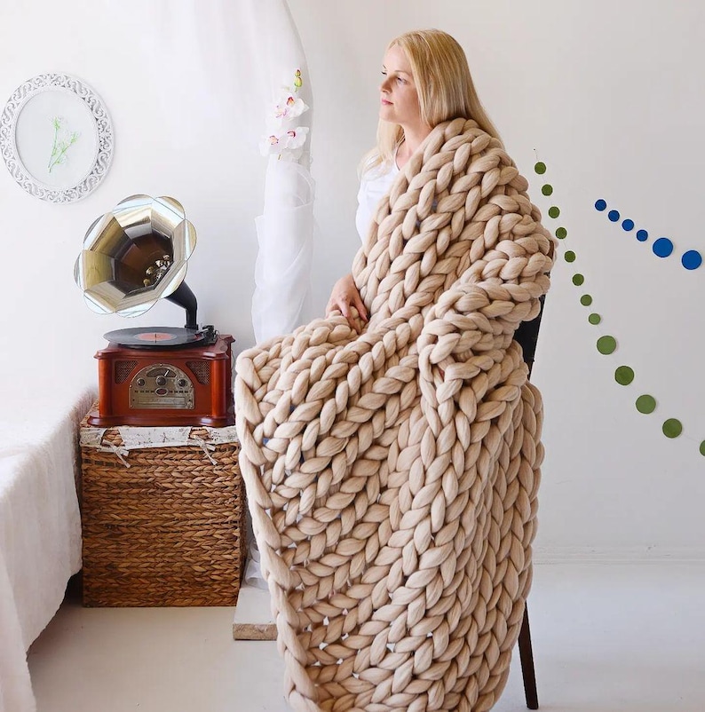 Luxury Blanket Made from 100% Natural Merino Wool, Super Soft Cozy & Warm Present Beige