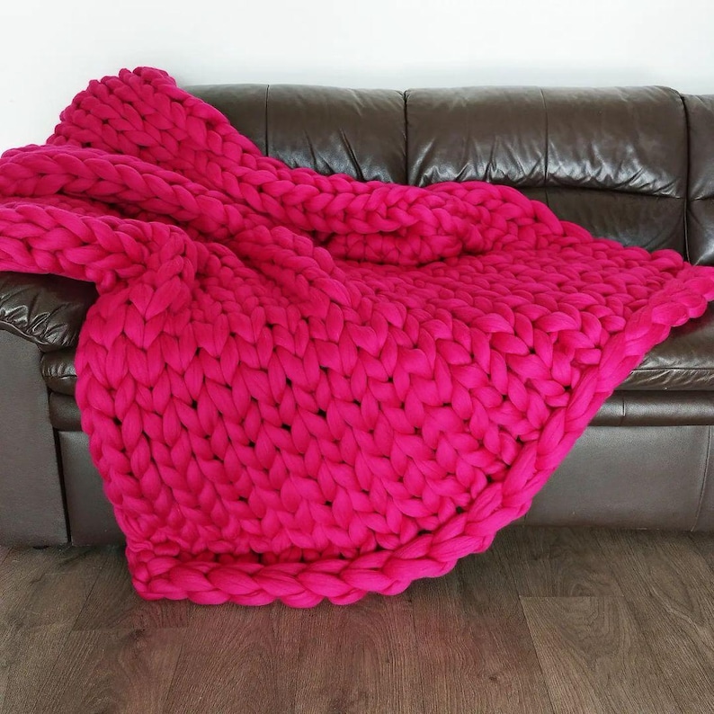 Luxury Blanket Made from 100% Natural Merino Wool, Super Soft Cozy & Warm Present Fuchsia