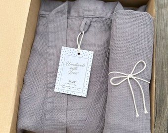 Waffle linen robe and towel set packed in a luxury gift box unisex design suitable for her or him, 100% natural linen eco-friendly present