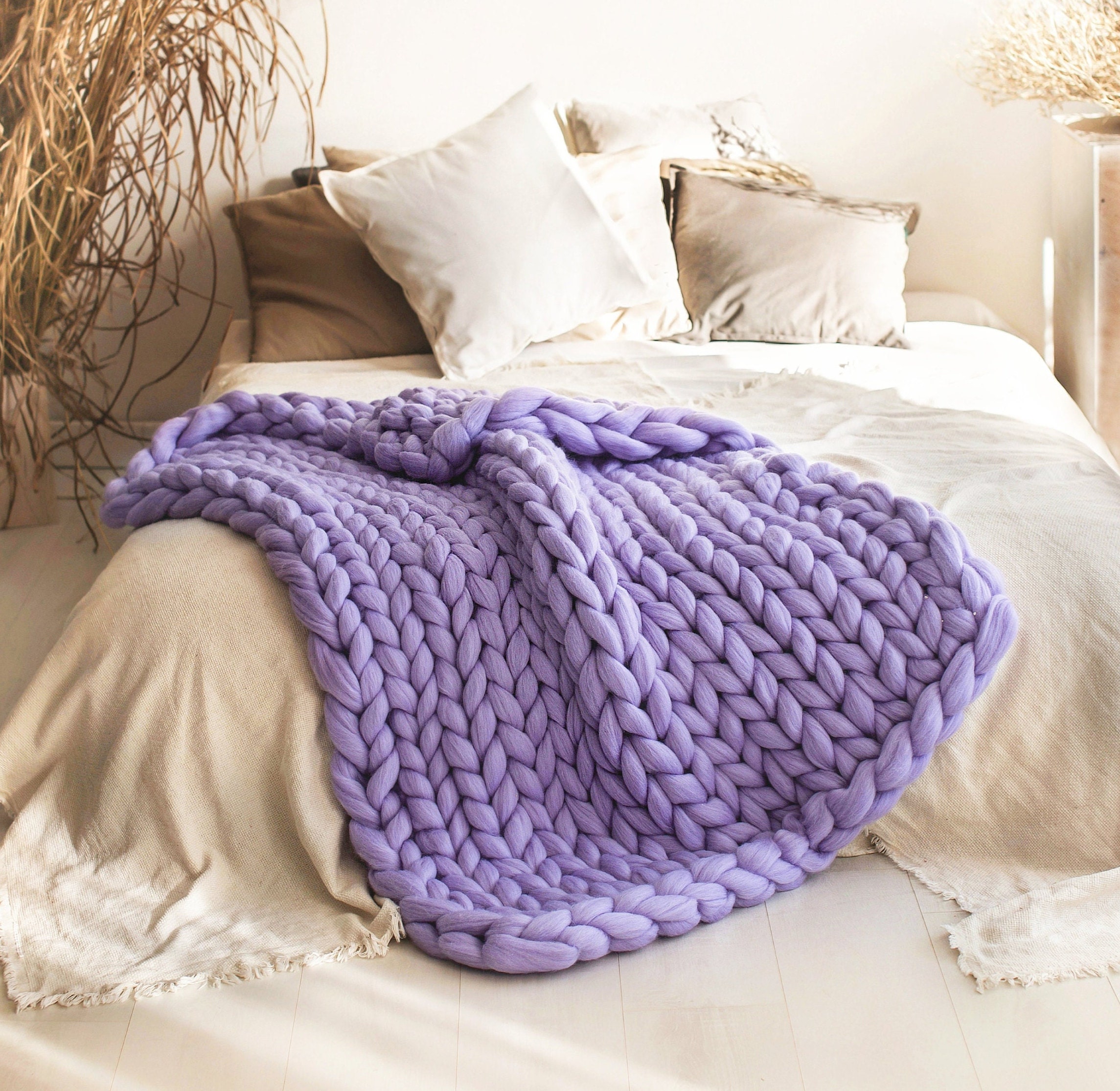 lilac knit runner
