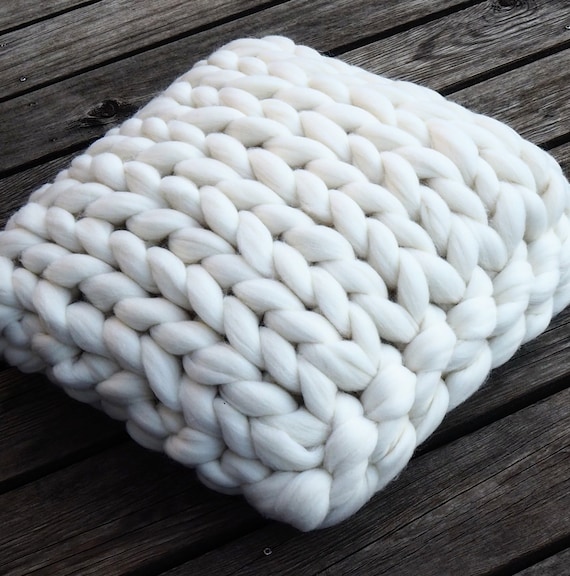 Knit Decorative Pillow, Chunky Knit Pillow, Chunky Yarn Pillow, Knitted Pillow, Organic Knit Pillow, Wool Knit Pillow, Home Decor