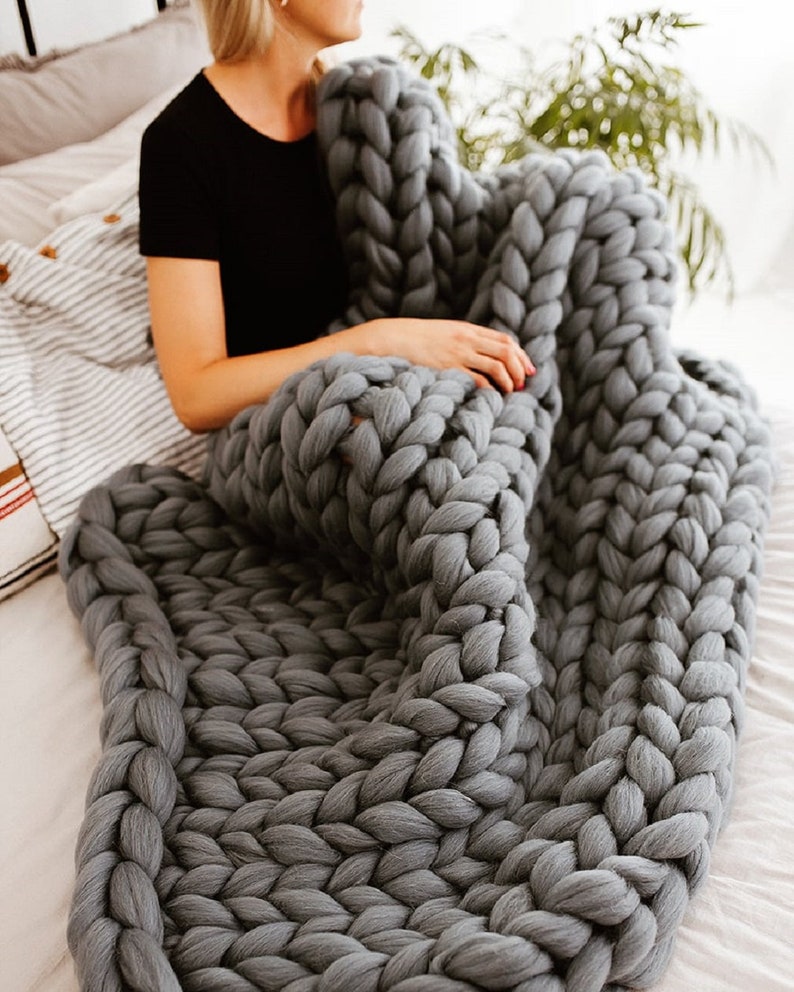 Chunky Blanket, 100% Merino Wool Blanket, Giant Blanket, Arm Knit Blanket, Chunky Knitted Blanket, Heavy 100 Wool Blanket Throw Dark grey