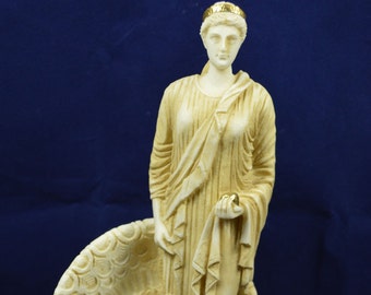 Hera Skulptur antike griechische Göttin gealterte Statue