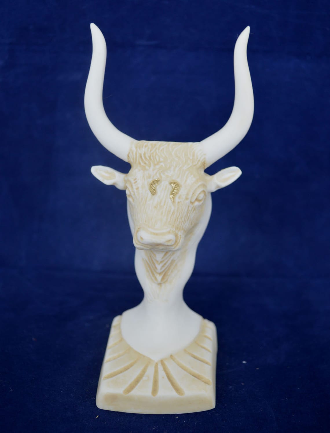 Bull Head Sculpture Aged Statue a Symbol of Great Power Etsy