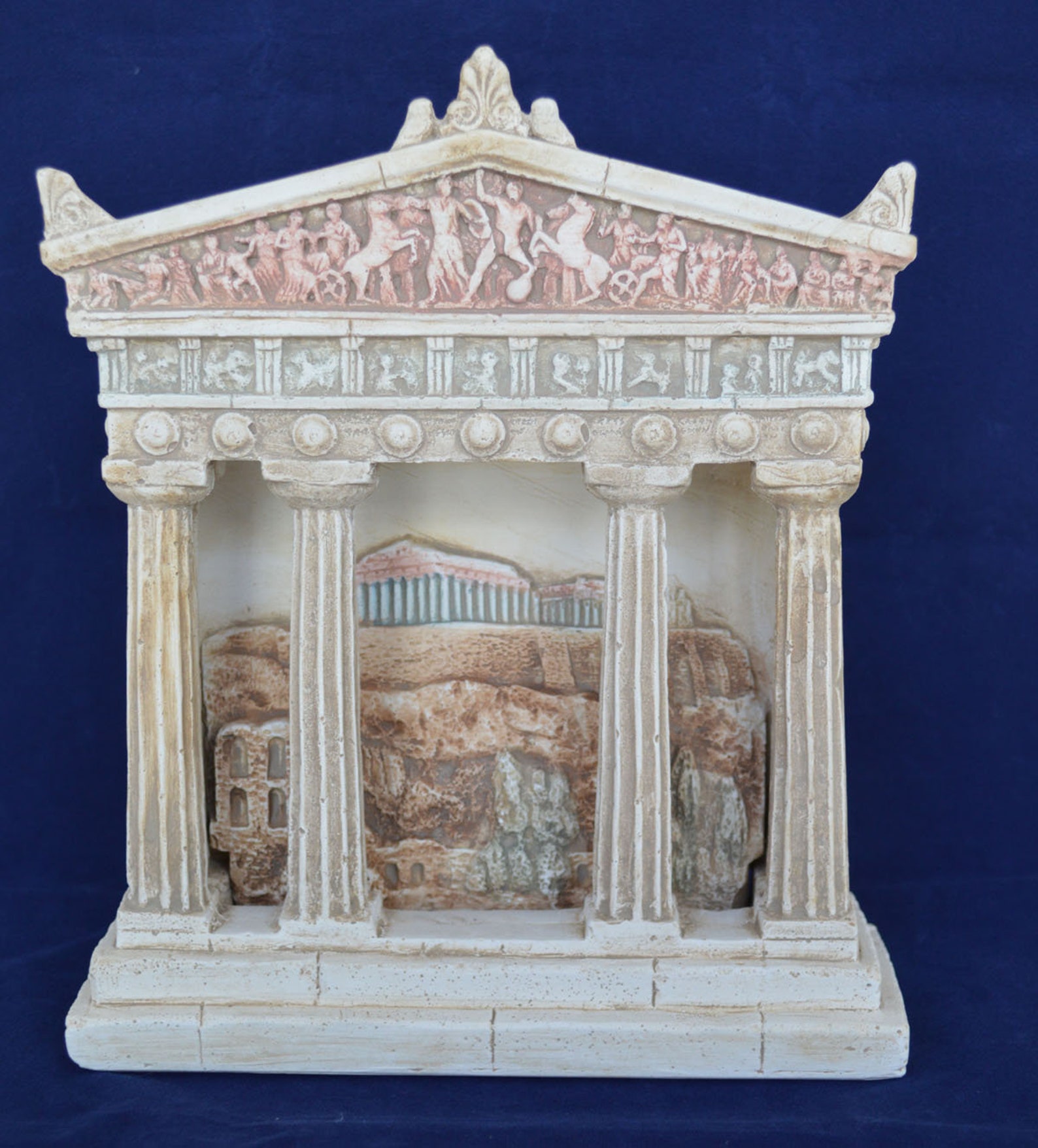 Coeur Du Temple Grec En 4 Lettres