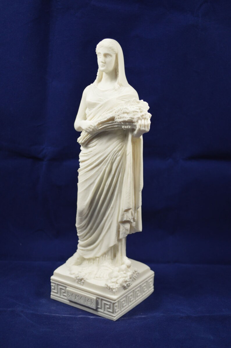 Demeter sculptuur standbeeld oude Griekse Godin van de Etsy Nederland Demeter sculptuur standbeeld oude Griekse Godin van de Etsy Nederland