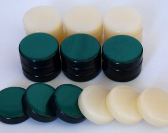 Galalith Luxus Backgammon Steine Olivgrün & Elfenbein 36mm 