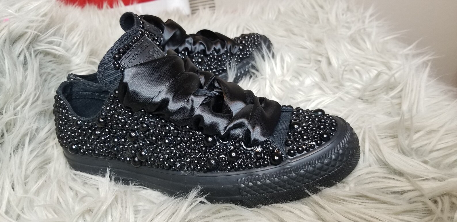 black converse with pearls