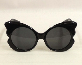 Claudia Black Oversized  Butterfly Wing Sunglasses  Retro 1970's 1980s style  UV400