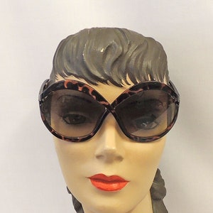 Kerry-Anne Faux Schildpatt Runde Oversized Sonnenbrille Retro 1970er 1980er Jahre Stil UV400