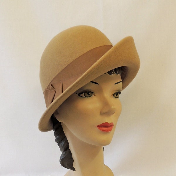 Camel Vintage style 1930’s 1940’s inspired 100% Wool Turn-up  Brim Round Crown Tilt Fedora Hat