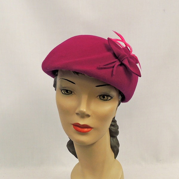 Pink Vintage style 1940’s 1950’s inspired  Percher  Hat with Feather trim