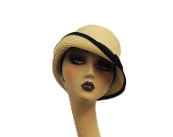 Vintage 50s 60s Ivory Cream Cloche Straw Hat, Cream Sheer  display picture 1