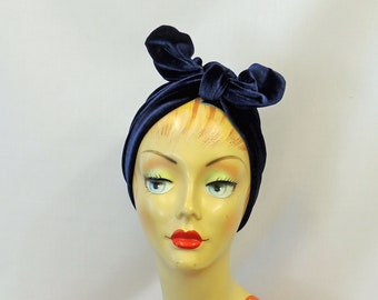 Blue Velvet Vintage style 1940s's wire bow Turban