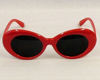 Red Oval Retro Kurt Cobain Sunglasses  Vintage 1990s  style  UV400