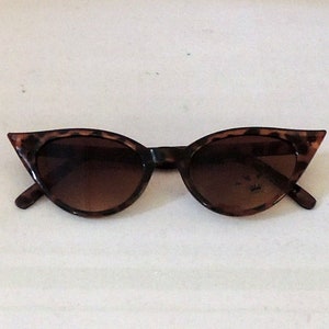 Cindy Faux Tortoiseshell Cats eye  Sunglasses  1950s style  UV400