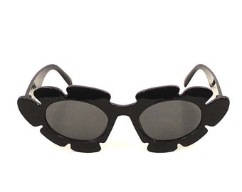 Daisy Black Flower Shape Cats Eye Sunglasses 1960s Retro style  UV400