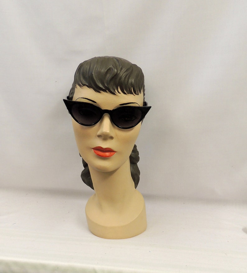 1950s Sunglasses & 50s Glasses | Retro Cat Eye Sunglasses Black Cats eye Sunglasses 1950s style UV400 $11.46 AT vintagedancer.com