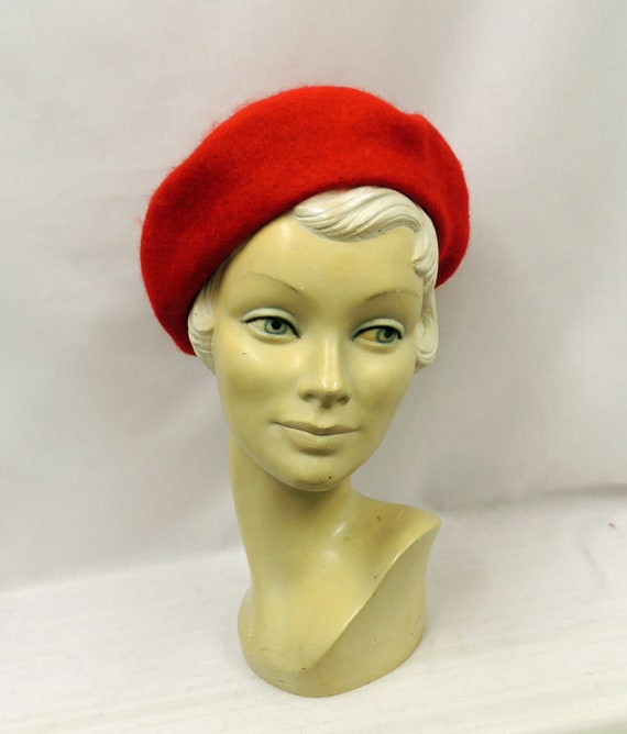 Red 100% Pure New Wool Timeless Classic 1930's 1940's Vintage