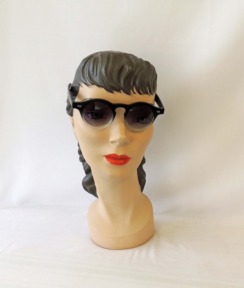 1950s Sunglasses & 50s Glasses | Retro Cat Eye Sunglasses     Josephine  Black Round  Sunglasses  1930s 1940s style  UV400  AT vintagedancer.com