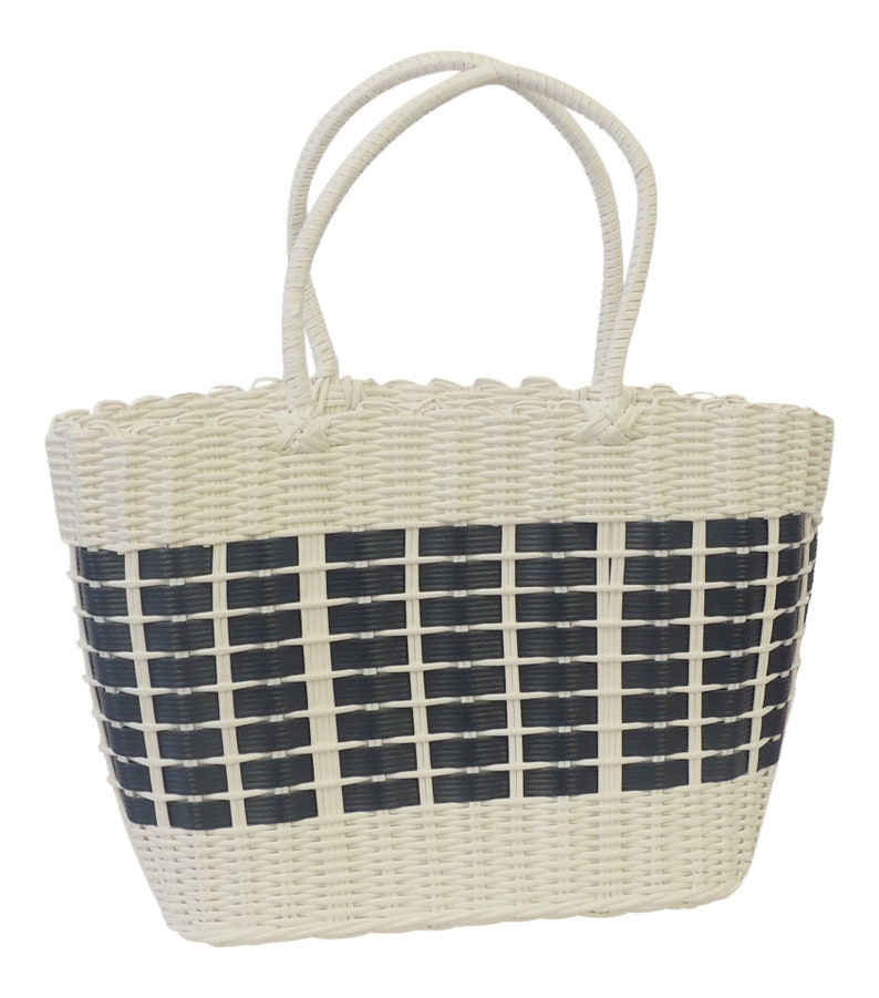 1940s Handbags and Purses History Vintage style Woven Plastic shopping Basket 1940s 1950s style $14.32 AT vintagedancer.com