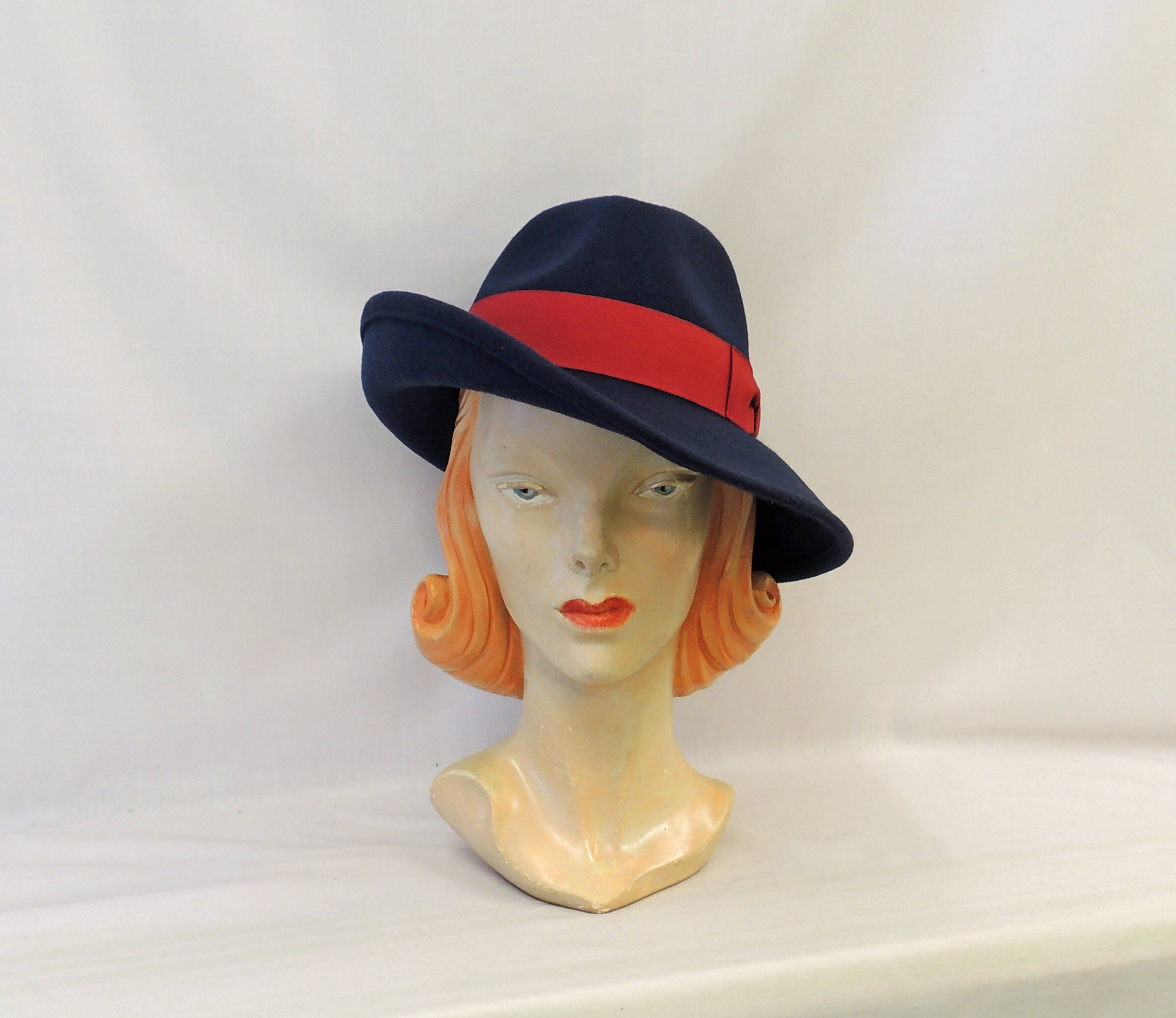 EXQUISITE DESIGNER 1940s\' MULTI-COLOR FABRIC & FELT HAT Funky fun beret Hat 1940s style. Floral fabric Colorful  main image 2