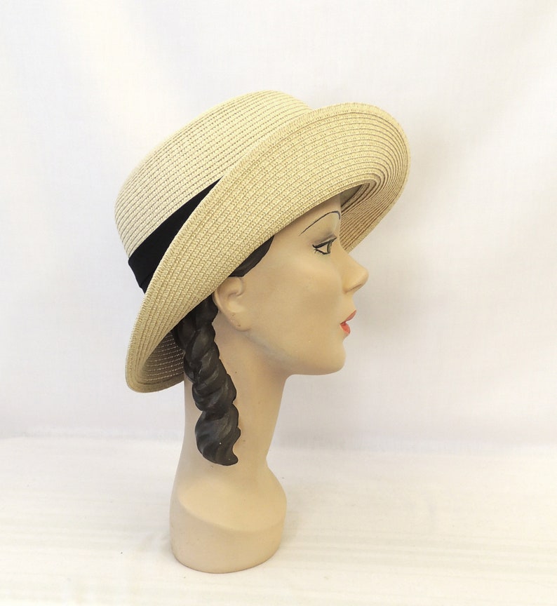 Neutral Beige Vintage Style 1930s 1940s wide brim Cloche Hat image 4