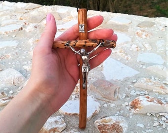 Cruz de pared hecha a mano de madera de olivo de Medjugorje, Cruz de madera, Cruz de madera de olivo, Cruz de bautismo, Cruz católica, Bendición de la casa católica