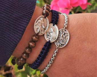 Pulsera de San Católico para hombres, mujeres y niños de MedjugorjeStoneGifts - Elija medalla y estilo - Pulseras religiosas de macramé / madera / cadena