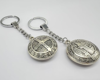 Saint Benedict Keychain, St Benedict Medal Charm Pendant For Keys Catholic Religious Accessories Gift Kids Teens Boy Girls